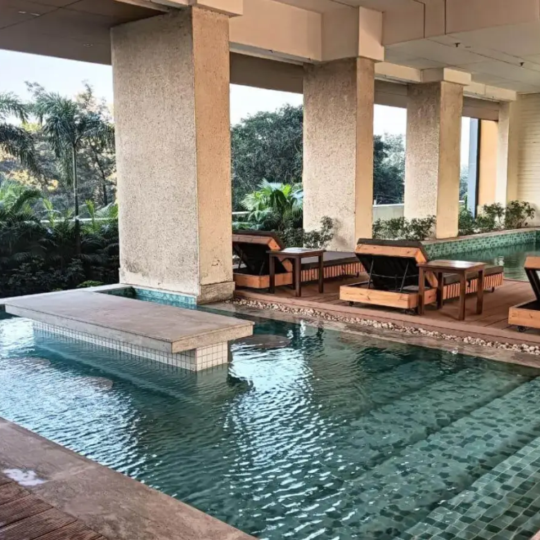 Sky mansion risland kids swimmingpool